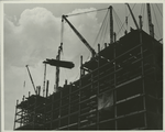 Bringing up steel with a crane