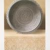 Arabesques : plateau en cuivre étamé : tablette du soultan Barqouq (XVIe. siècle)