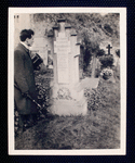 Harry Houdini at the gravesite of Italian magician Bartolomeo Bosco, Dresden, Germany