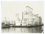 Grain elevator at Gowanus Bay, New York