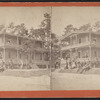 View of tourists in front of the hotel.