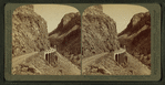 Golden Gate, entrance to picturesque ravine of golden rocks - Yellowstone Park, U.S.A.