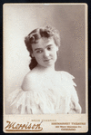 Madge Edwardes (Peggy)