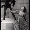 Laurence Olivier and Vivien Leigh in Hamlet