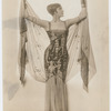 Flore Revalles as Cleopatre