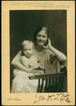 Isadora Duncan with daughter Deidre