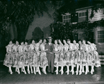 Joe E. Brown and chorus girls in the stage production Twinkle, Twinkle