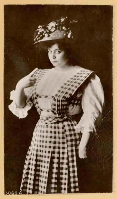 Portrait of Trixie Friganza wearing plaid dress. - NYPL Digital Collections