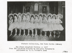 Chorus girls in the Ziegfeld Follies of 1907.