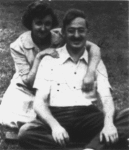 Honeymoon: Ethel and Julius Rosenberg in the country