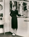 Publicity photo of Judy Holliday in the stage production Born Yesterday