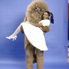 Actors Stephanie Mills & Ken Prymus in a publicity shot fr. the replacement cast of the Broadway musical "The Wiz." (New York)