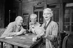 Married actors Jessica Tandy (R) and Hume Cronyn (C) in a scene fromthe Broadway play "The Gin Game"