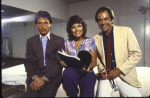 (L-R) Director Michael Lindsay-Hogg with married actors Lucie Arnaz and Laurence Luckinbill in a rehearsal shot from the replacement cast of the Broadway play "Whose Life is it Anyway?" (New York)