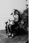 New York City  Ballet Master George Balanchine at home with his cat Mourka (New York)