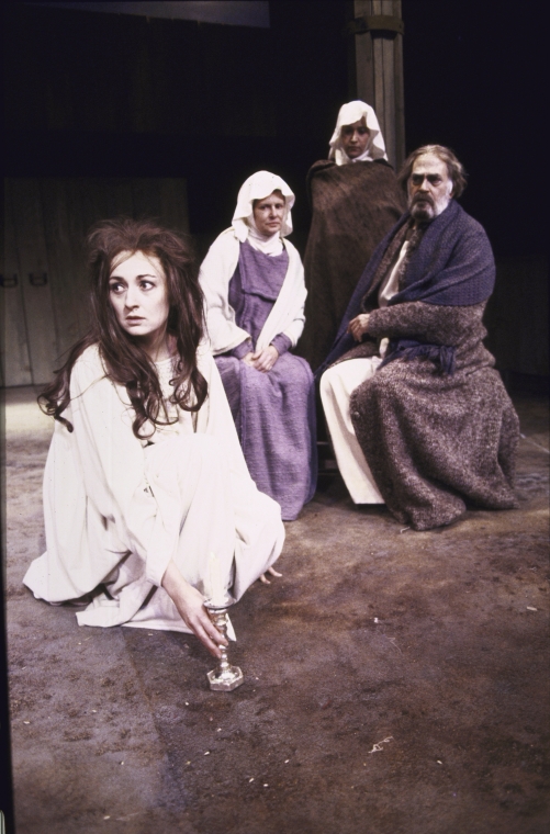 Actors (L-R) Melinda Mullins, Mary Louise Wilson, Laura Sametz & Mark ...