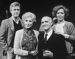 (L-R) Actors Bruce Davison, Nancy Marchand, Keene Curtis and Holland Taylor in a scene from the Off-Broadway production of the play "The Cocktail Hour."