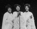 (L-R) Actresses Jennifer Holliday, Sheryl Lee Ralph and Loretta Devine in a scene from the Broadway production of the musical "Dreamgirls.".