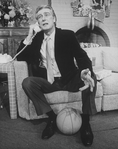 Richard Mulligan in a scene from the Broadway production of the play "Special Occasions"