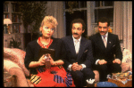 L-R) Actors Sally Struthers, Lewis J. Stadlen and Tony Shalhoub in a scene from the Broadway revival of the play "The Odd Couple." (New York)