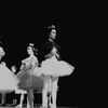 New York City Ballet, Maria Tallchief waits for entrance in "Gounod Symphony", choreography by George Balanchine (New York)