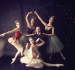 New York City Ballet - Studio photo of George Balanchine (C) with Patricia McBride in red, Suzanne Farrell in white, Violette Verdy center back and Mimi Paul in "Jewels", choreography by George Balanchine (New York)