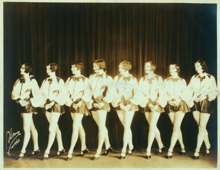 Vaudeville and burlesque dancers 14 [graphic]